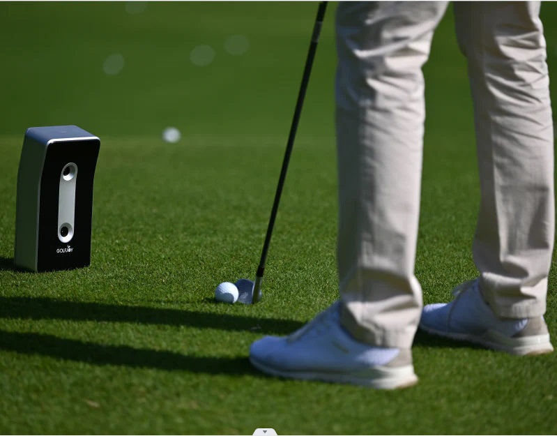 Benefits of Using an Indoor Golf Monitor for Practice